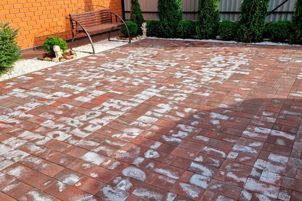 Риски и последствия приклеивания брусчатки на плиточный клей